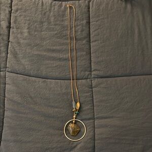 Elegant Gold and Brown Pendant Necklace